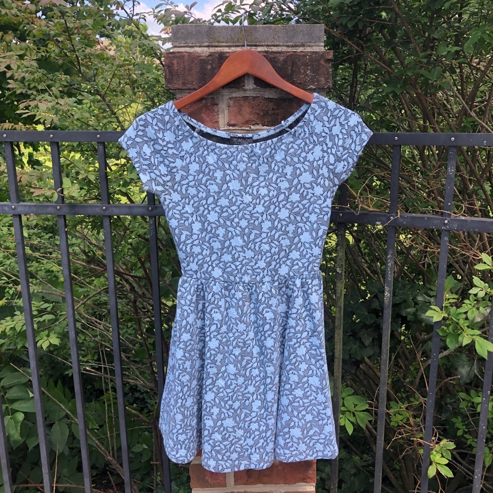Topshop size 6 floral dress